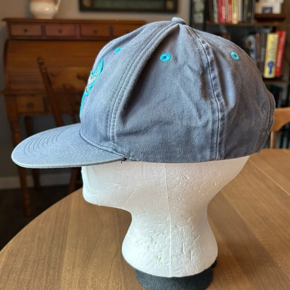 NBA Chicago Bulls Adult Gray and Teal Blue Embroidered SnapBack Baseball Cap - Picture 5 of 13